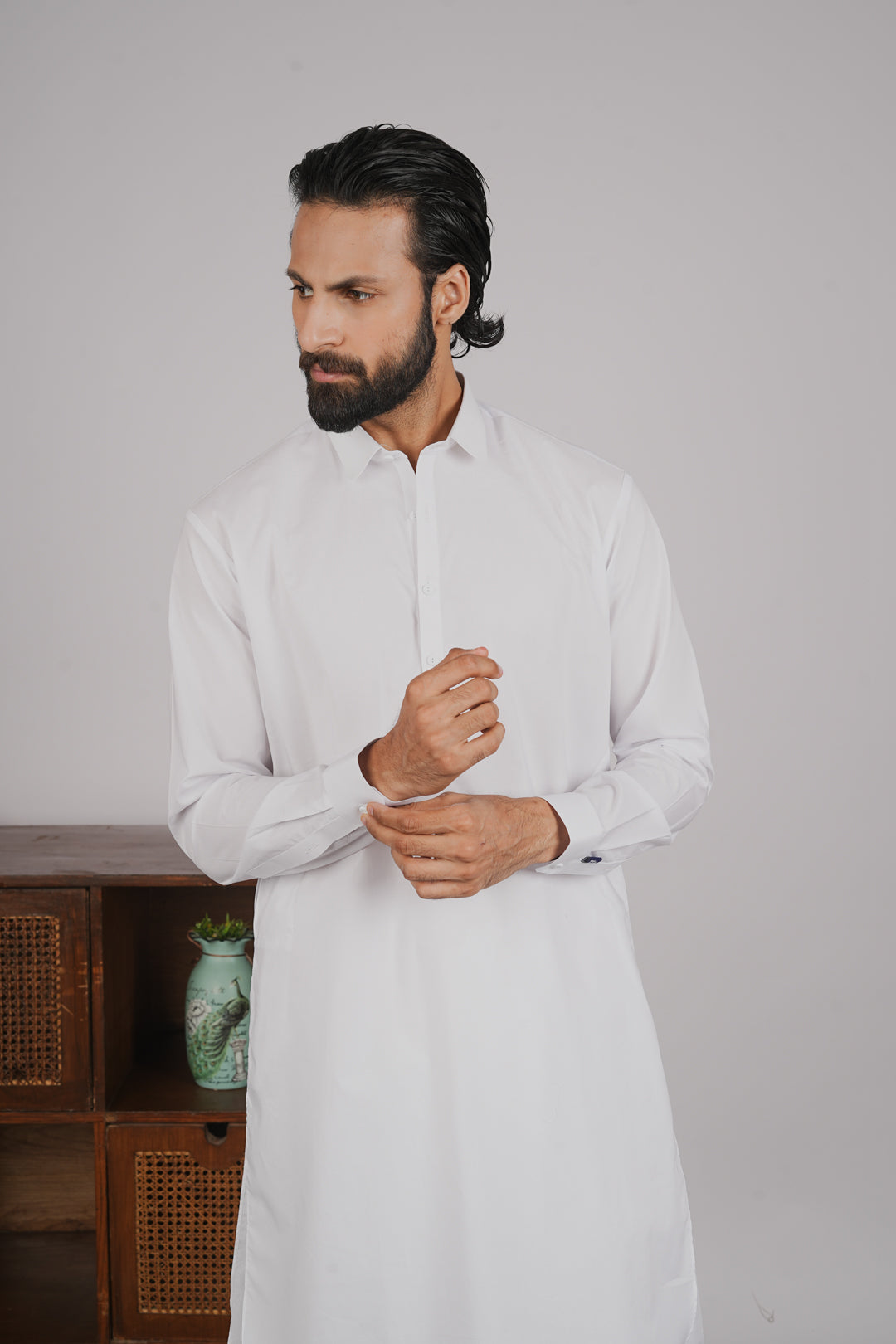 The Windsor Mist – White