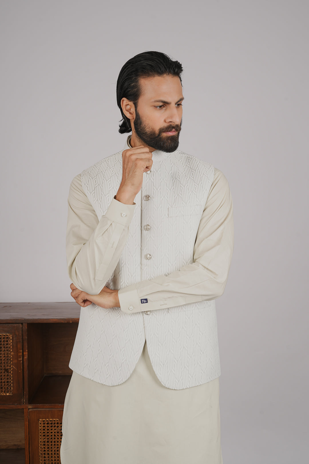 The Dominion Cotton – Off White